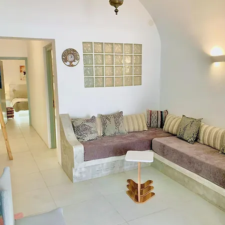 Lupi's Cave House בית נופש *