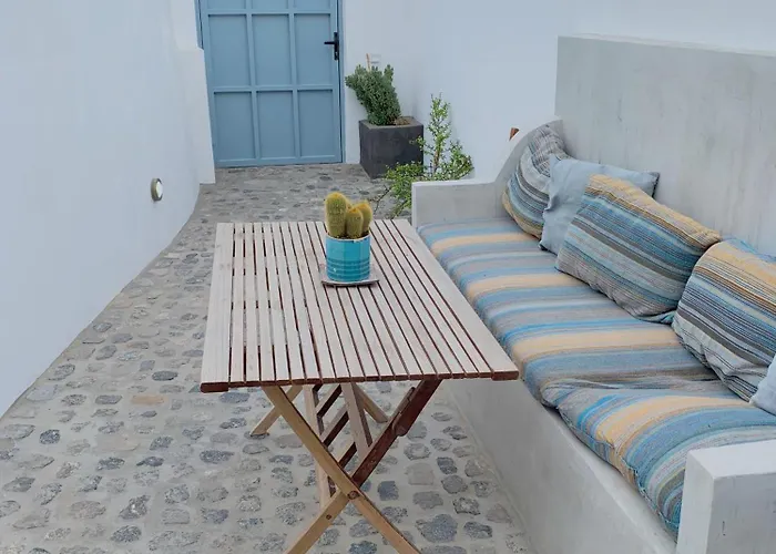 Lupi's Cave House Dom wakacyjny Fira (Santorini)