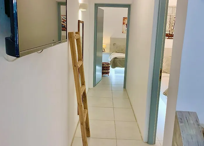 Tatil Evi Lupi's Cave House Fira (Santorini)